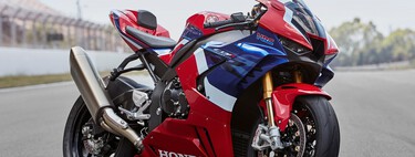 ¡Revolución! Honda va a convertir su CBR1000RR en la anti Ducati Panigale. Le van a meter un motor V4, y la seguirás viendo por la calle 