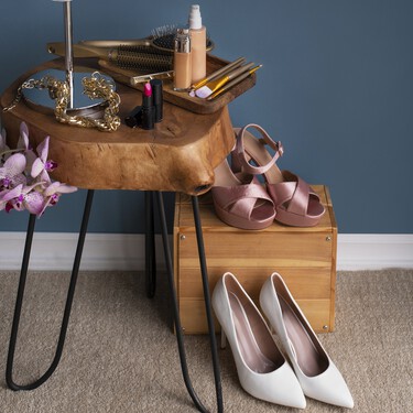 Aldi acaba de lanzar una estantería para zapatos por menos de 4 euros: es minimalista y compacta 