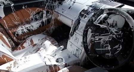 Pintar el interior de tu Maserati Quattroporte como lo habría hecho Jackson Pollock