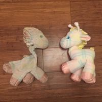Amor de abuela: no descansó hasta encontrar para su nieto el mismo peluche que tenía su hijo cuando era bebé 