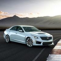El Cadillac CTS-V Glacier Metallic Edition celebra los 115 años de historia de la marca