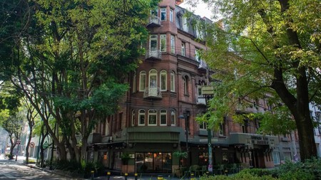 Esta es la historia del edificio de las brujas en la Roma: dónde y cómo poder entrar