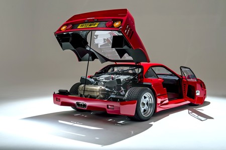 Ferrari F40 1989 4