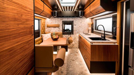 Mercedes RV SOD Peak 6x6