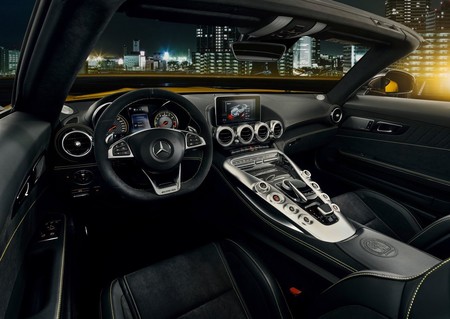 Mercedes Benz Amg Gt S Roadster 2019 1280 0b