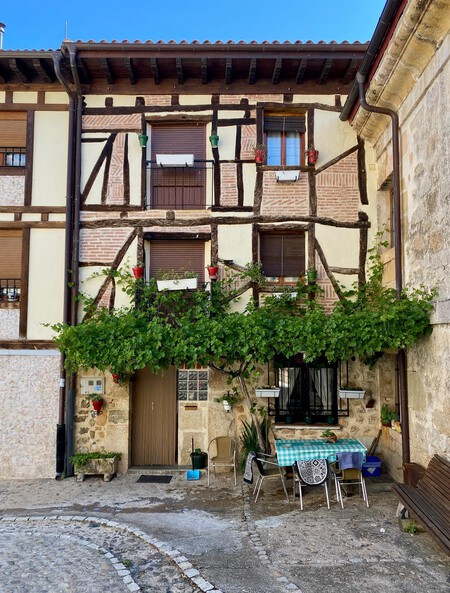 Pueblo Bonito Espana Escapada Rural Burgos Castilla Turismo Encanto