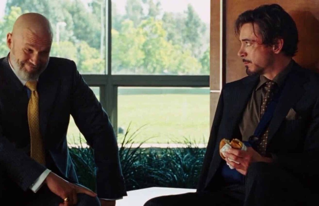 La hamburguesa que se zampa Tony Stark en Iron Man le cambia la vida, y le pasó exactamente lo mismo a Robert Downey Jr.. Noticias en tiempo real