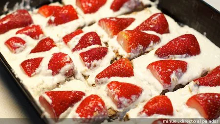 Tarta crujiente de queso mascarpone y fresas. Receta