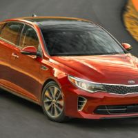 El Kia Optima llegará a México en enero, y vendrá con motor de 2.4 litros y 2.0 litros turbo
