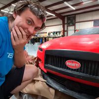 Se compra un Bugatti en Alibaba por 30.000 euros y el unboxing termina justo como piensas: ni es un Bugatti, ni se parece a un Veyron, ni siquiera es un coche