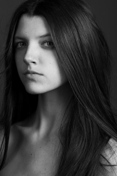 Jack Salzke nos trae el arte de la belleza al natural: modelos sin retoque ni maquillaje