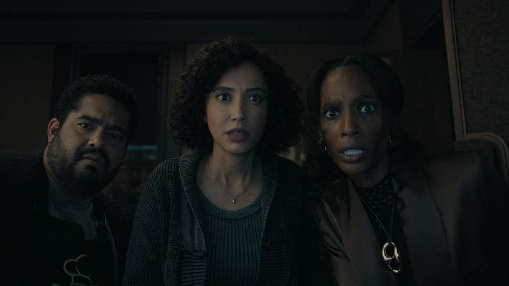 La temporada final de 'Upload' es tan emotiva como apresurada. La serie de ciencia ficción no logra rematar el cierre de su más allá virtual 
