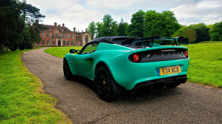 Lotus Elise Cup 250