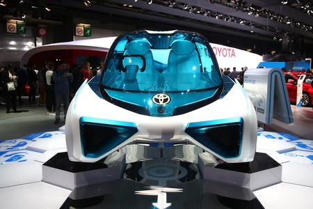 Toyota FCV Plus Concept, o la apuesta por un aire más limpio y unas ciudades menos saturadas de coches