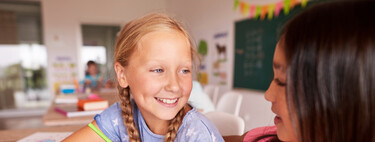 Niños con exceso de empatía que conectan fácilmente con las emociones de los demás y acaban sufriendo: cómo ayudarles 