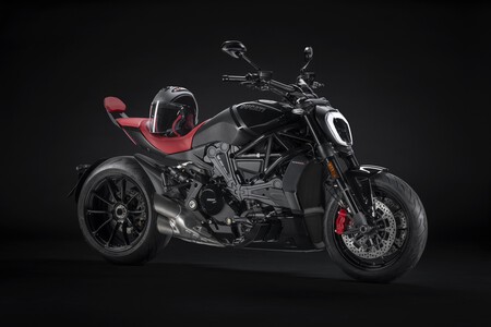 Ducati Xdiavel Nera 2022 003
