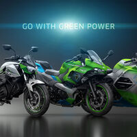 Dos motos eléctricas, una híbrida y una Ninja de hidrógeno. Kawasaki se adelanta al futuro