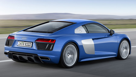 Audi R8 2015