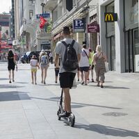 La Fiscalía pide 6.000 euros de multa a un conductor por circular con un patinete eléctrico 'fake' que alcanzaba los 55 km/h