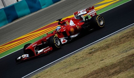 Ferrari y Fernando Alonso siguen sin ser capaces de frenar la sangría