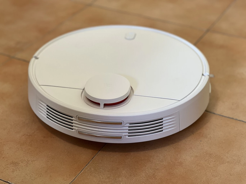 Consigue este robot aspirador de Xiaomi que friega y aspira tu casa en este súper chollo del día sin IVA de MediaMarkt