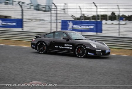 Porsche 911 GTS