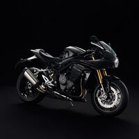 Licencia para molar: La Triumph Speed Triple RR 'Bond Edition' tiene papeletas ser la moto más elegante del año