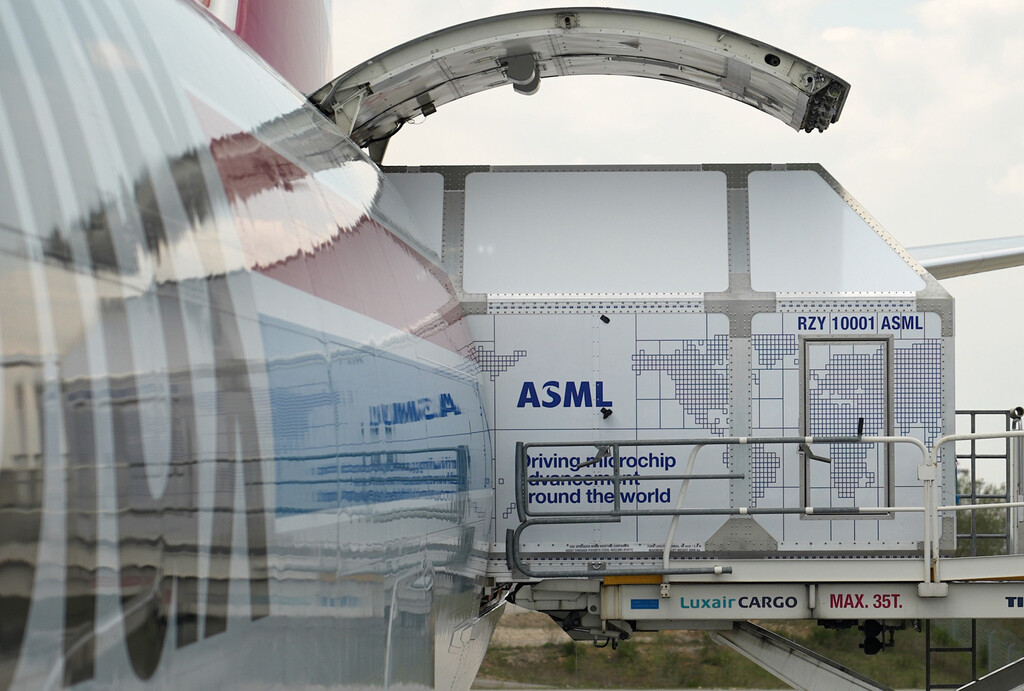 China ha batido todos los récords: en noviembre incrementó la compra de equipos de litografía en un 1.050%