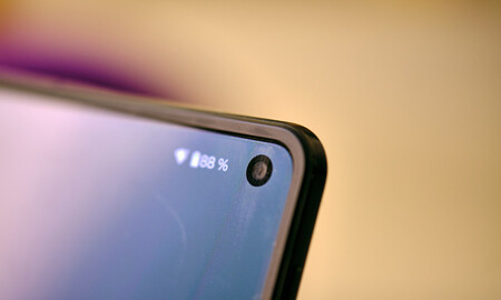 Analisis Motorola Razr Fold 26
