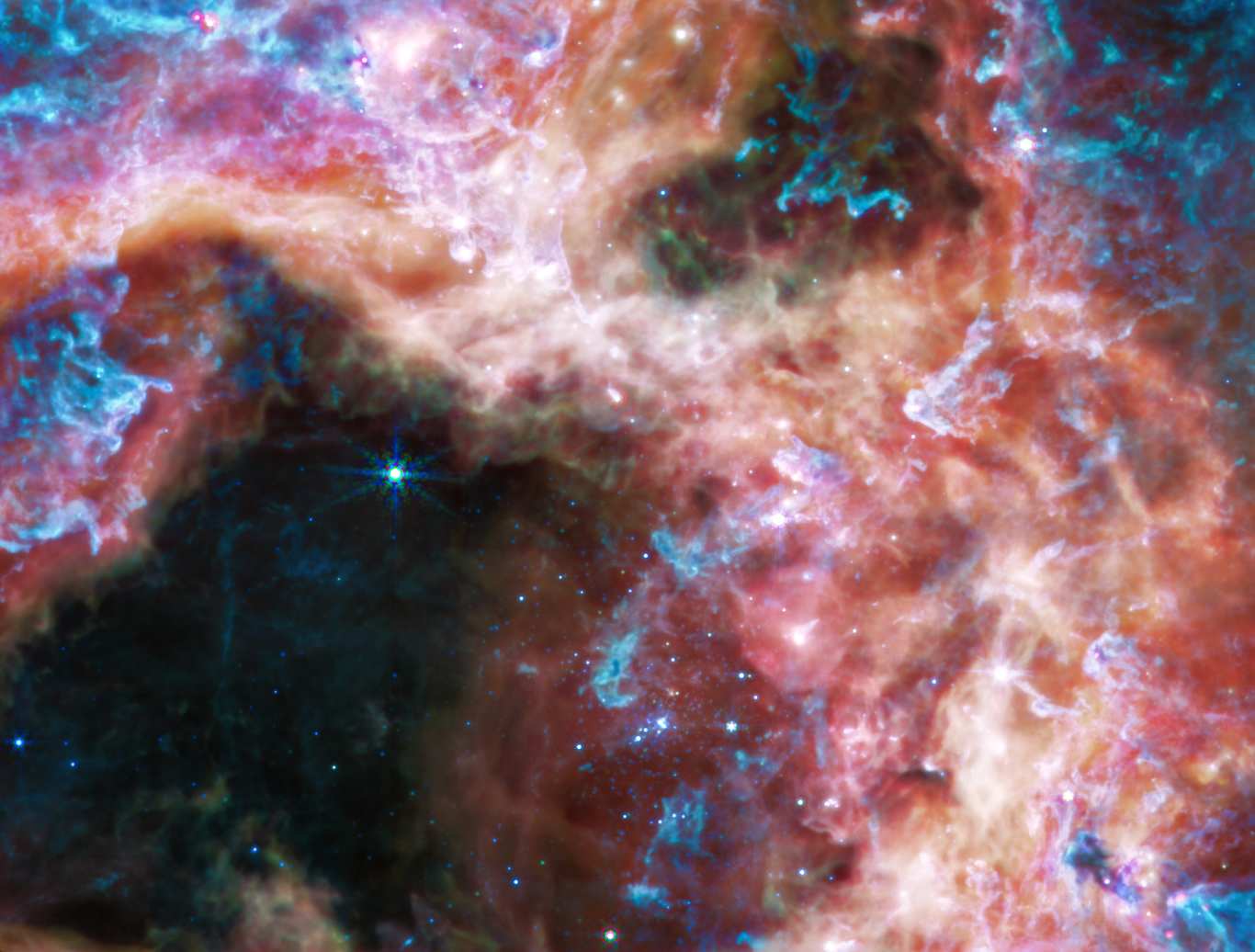 Ahora el telescopio James Webb capta nuevos detalles de la Nebulosa de ...