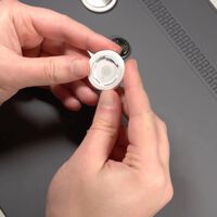 Alguien ha desmontado el AirTag 2 y ha encontrado lo que buscaba: el verdadero cambio respecto a la primera generación 