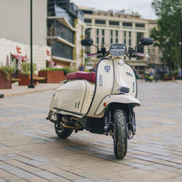 Royal Alloy GP 125 S y TG 300 S: dos nuevos scooters de corte clásico que llegan a España desde 3.595 euros