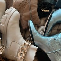 Pikolinos rebaja a mitad de precio sus botines de piel más cómodos ideales para dar la bienvenida al otoño  