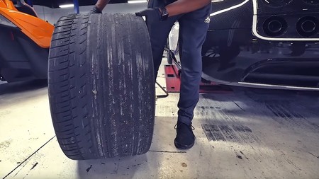 Bugatti Veyron Burnout 4