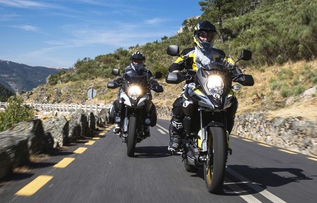 Actualización también para la "pico de pato", la Suzuki DL1000 V-Strom llega con dos versiones mejor equipadas