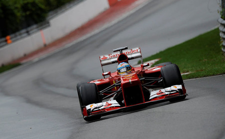 Fernando Alonso realiza una carrera sólida hasta la segunda posición