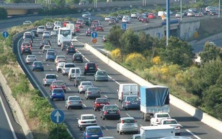 Vivir cerca de una autopista en el embarazo, mayor riesgo de leucemia infantil