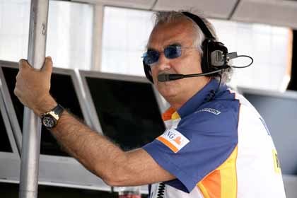 Briatore cree que Alonso ganará de nuevo el Mundial
