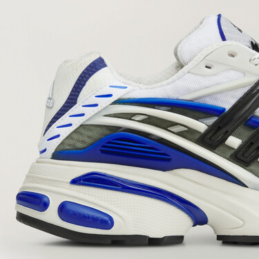 Las zapatillas más esperadas del 2026 están por llegar: una colaboración entre Adidas y Pharrell Williams en tono azul profundo que repetirá éxito entre los sneakerheads 