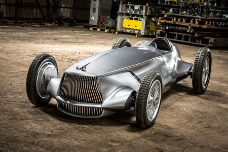 ¿Cómo sería un Infiniti de carreras de los años 40? El Prototype 9 es la respuesta y esconde un motor eléctrico