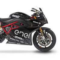 Energica Ego Sport Black: la moto eléctrica se viste de carreras y recibe nueva electrónica para 147 CV