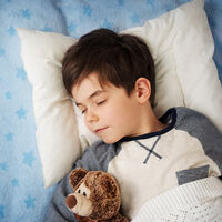 Cinco hábitos diarios que mejoran la calidad de sueño de los niños 