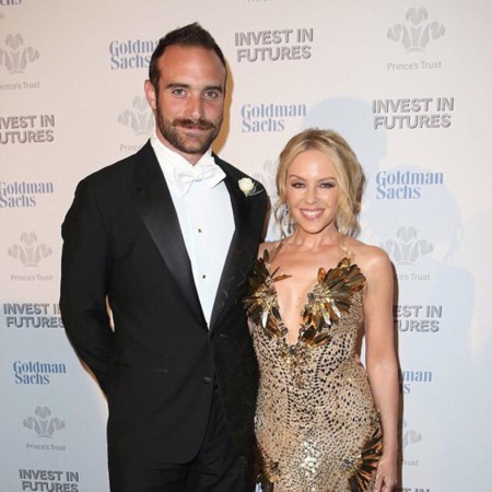 Mientras Kylie Minogue se nos compromete, Jaimie Alexander y Peter Facinelli se dicen adiós