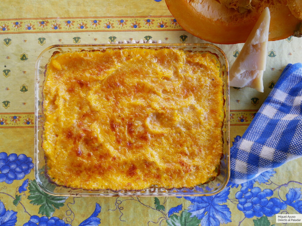 Calabaza gratinada al horno: la cena fácil y sana con solo tres ingredientes 