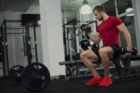 ¿Los circuitos de entrenamiento marcan tus músculos en menos tiempo?