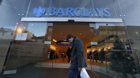 La banca recortó 100 mil empleos en 2015 y reducirá a la mitad sus puestos de trabajo