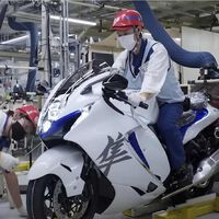 De Japón a tu corazón: Así se construye una Suzuki Hayabusa a mano en Japón en 10 horas de ASMR industrial 