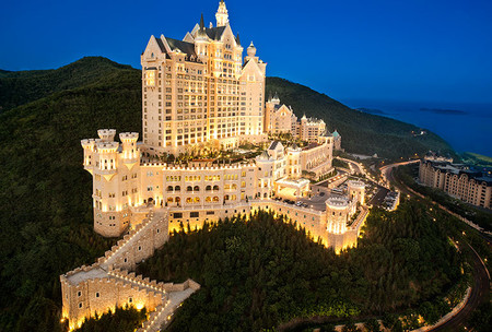Celebra la boda real alojándote en un espectacular castillo