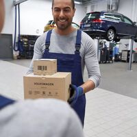 Piezas usadas de agencia hasta 70% más baratas: el plan de Volkswagen para reparar tu auto por menos dinero 