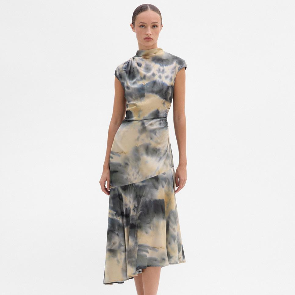 Simorra
Vestido satén asimétrico